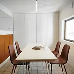 Αρχιτεκτονικό Loft Με Ιδιωτικό Κήπο